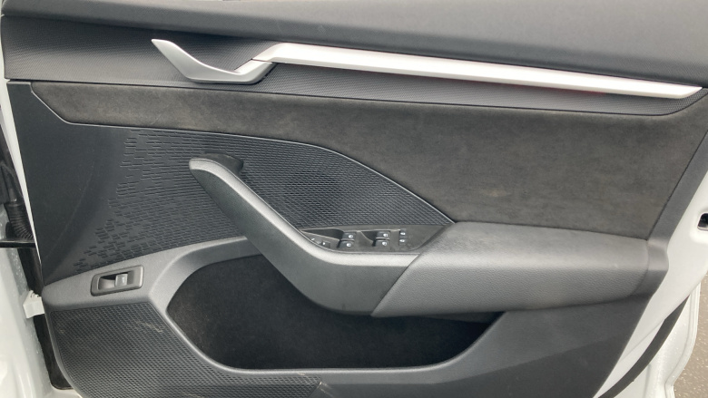 Skoda Octavia 1.5 TSI 150 e-TEC SE L 5dr DSG Petrol Estate